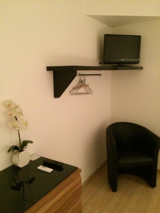Chambres D'Hotes Karine Smej Châtillon-sur-Marne Dış mekan fotoğraf