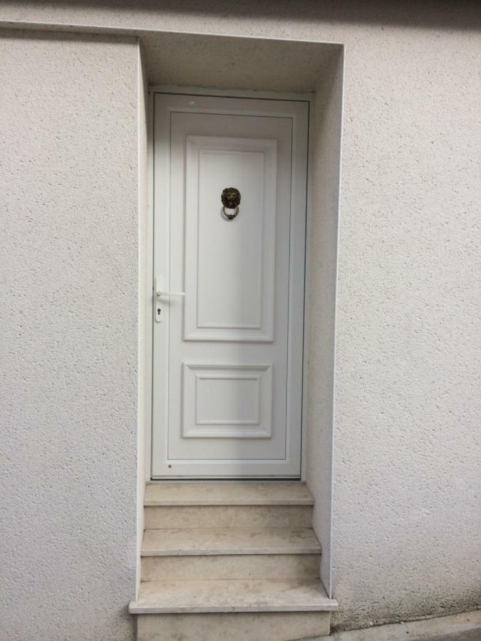 Chambres D'Hotes Karine Smej Châtillon-sur-Marne Dış mekan fotoğraf